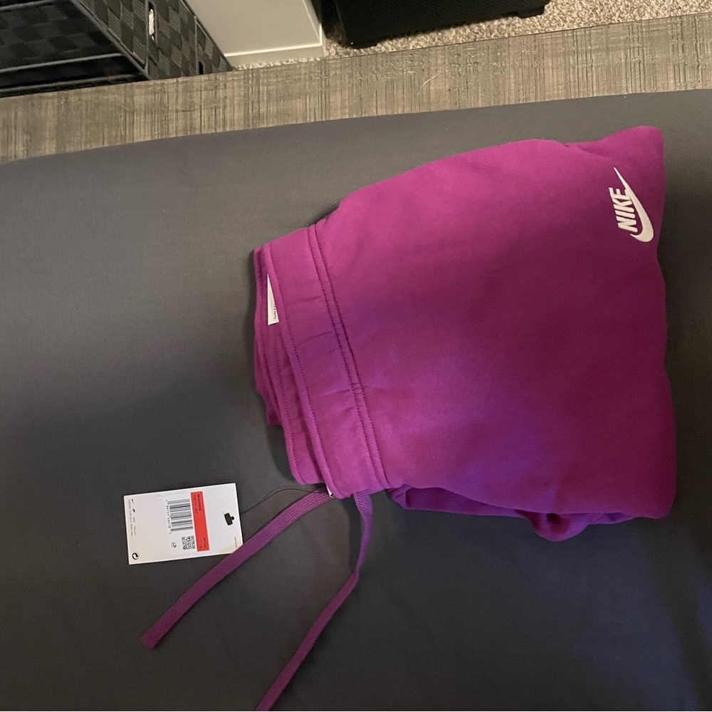Women’s purple Nike joggers *brand new*